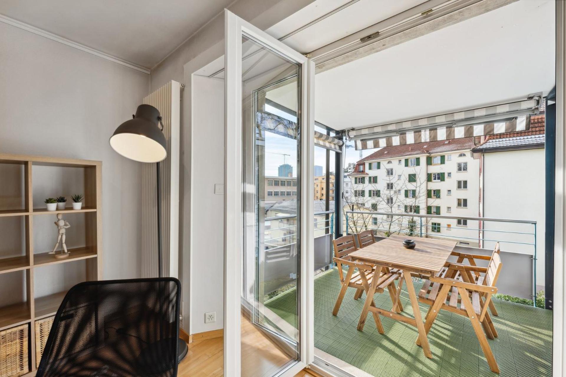 Comfortable Stay In Oerlikon 20 Minutes Away From Zurich Airport Exteriör bild