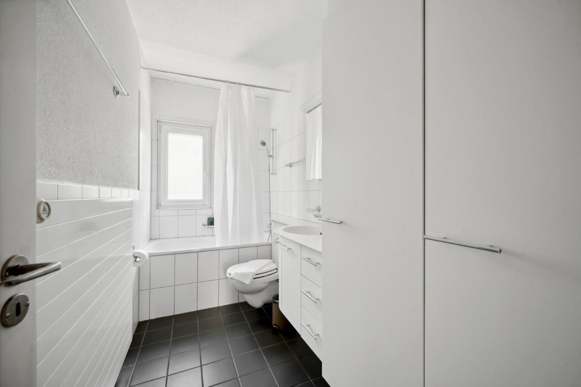 Comfortable Stay In Oerlikon 20 Minutes Away From Zurich Airport Exteriör bild